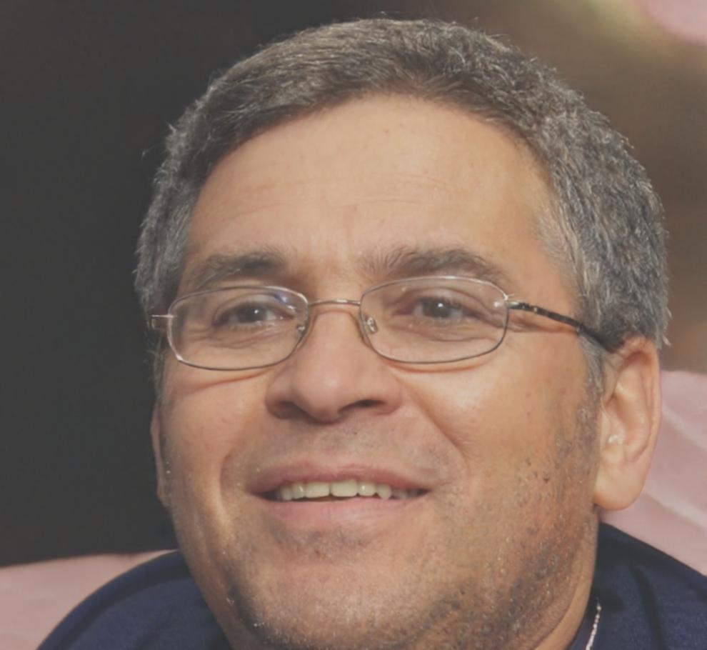 Retrato profesional de instructor especialista en finanzas empresariales